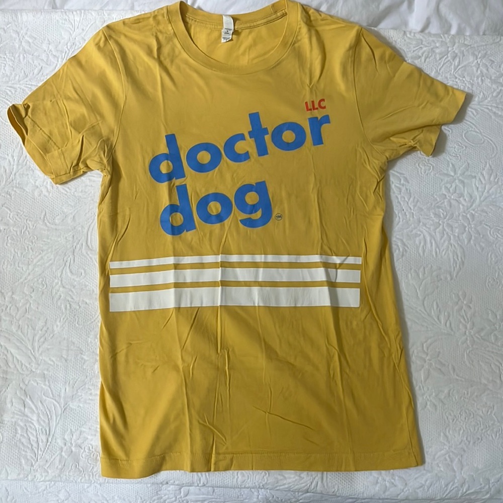 Dr. Dog Band T-shirt! Unisex size small!
